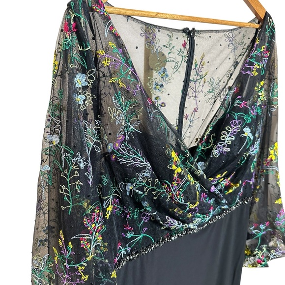 Mac Duggal Women's Size 14 Floral Embroidered Puff Sleeve Gown 79379 - Picture 4 of 12